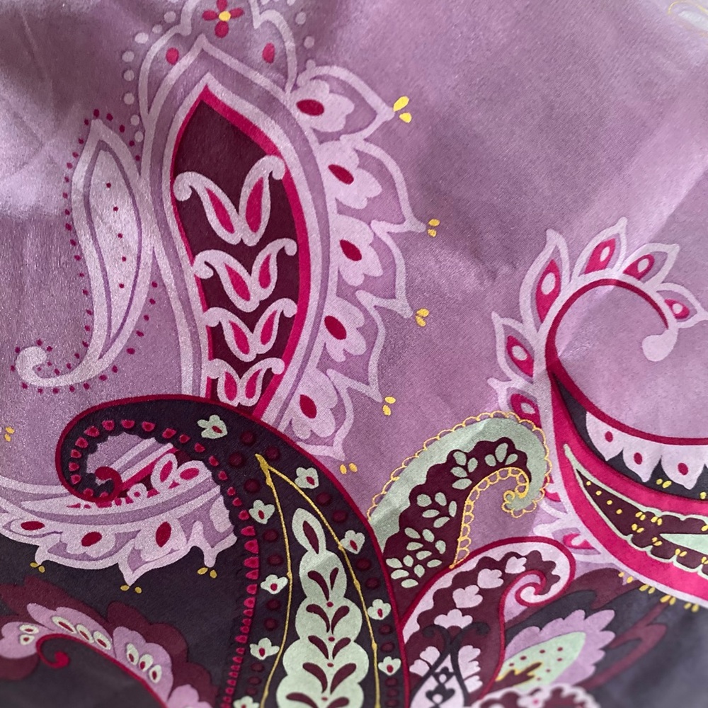 Elaine Gold for Collection XIIX Ltd. Scarf purple print - Picture 3 of 9
